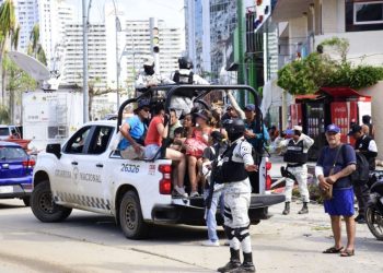 Sedena, Semar y Guardia Nacional Brindan Asistencia a Damnificados en Guerrero por Huracán ‘Otis’