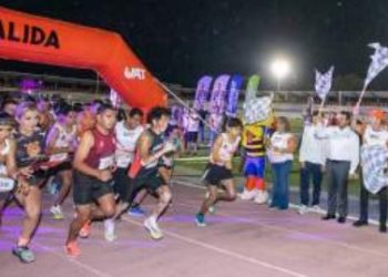 Realiza UAT primera carrera nocturna 5k; fue todo un éxito