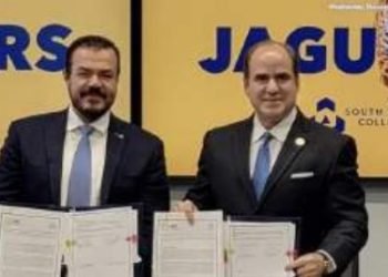 Firma UAT acuerdo conel South Texas College