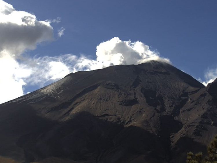 Tregua en la Actividad del Popocatépetl: Menos de 100 Exhalaciones Registradas