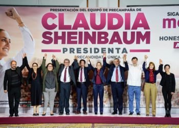 Claudia Sheinbaum presenta su equipo para la precampaña presidencial