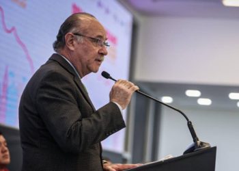 Posible designación a Javier Navarro como gobernador interino en Nuevo León