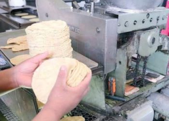 Compiten tortilleros con supermercados