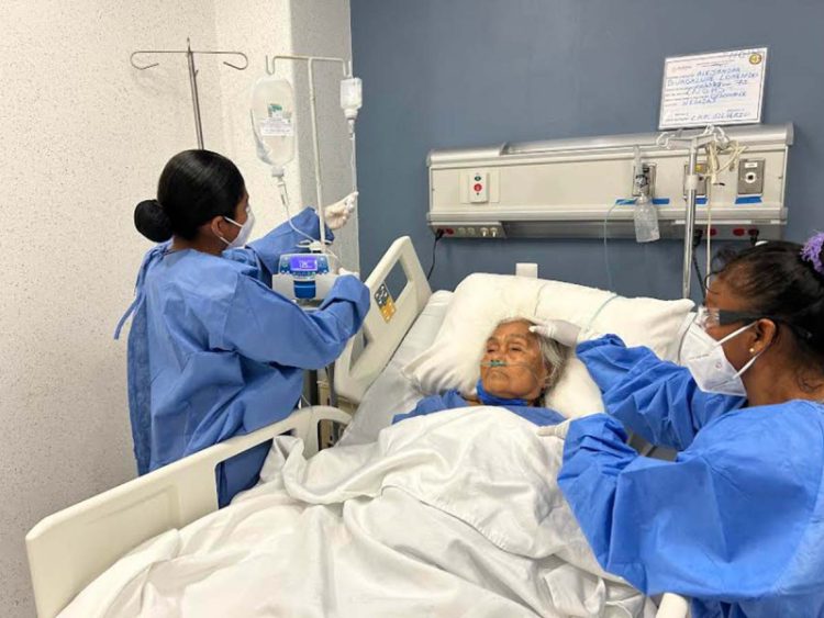 Brigadas médicas de SEMAR en Acapulco: Salvando Vidas Tras el Paso de ‘Otis’