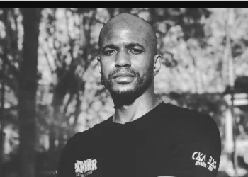 Muere actor de ‘Pantera Negra’ en un accidente de auto