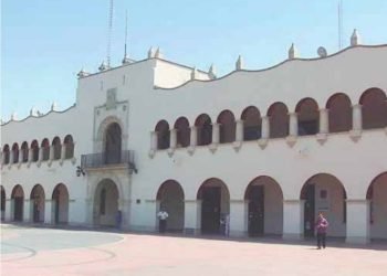 LUCE EN DETERIORO Abandona INDAABIN  el Palacio Federal