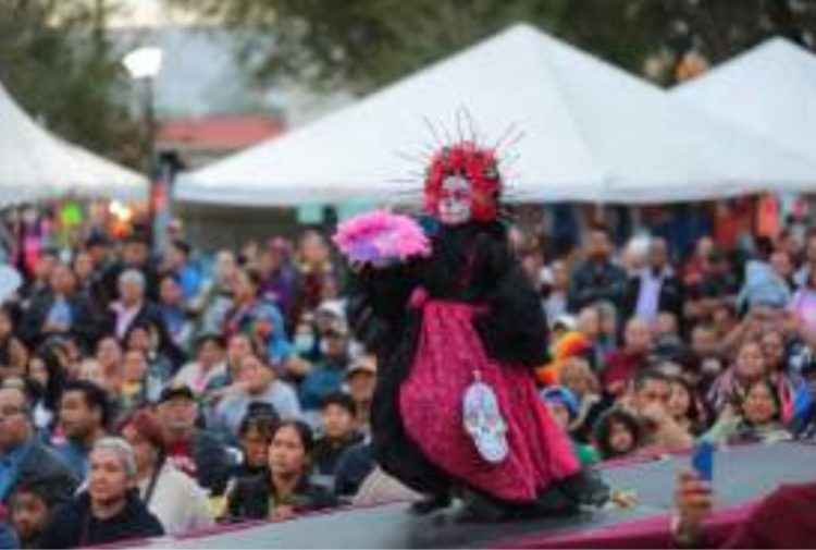 DESTACAN NEOLAREDENSES IMPULSO DE TRADICIONES Disfruta la gente “Festival de la Catrina 2023”