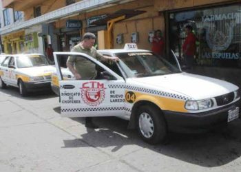 ACTUALIZARAN A TAXISTAS Preparan aplicación de transporte urbano