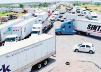 Pide UFO más personal en Aduana de NLD y mayor dinamismo de Laredo