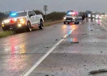 HAY TRES HERIDOS Carambola de tres autos en Carretera a Zapata