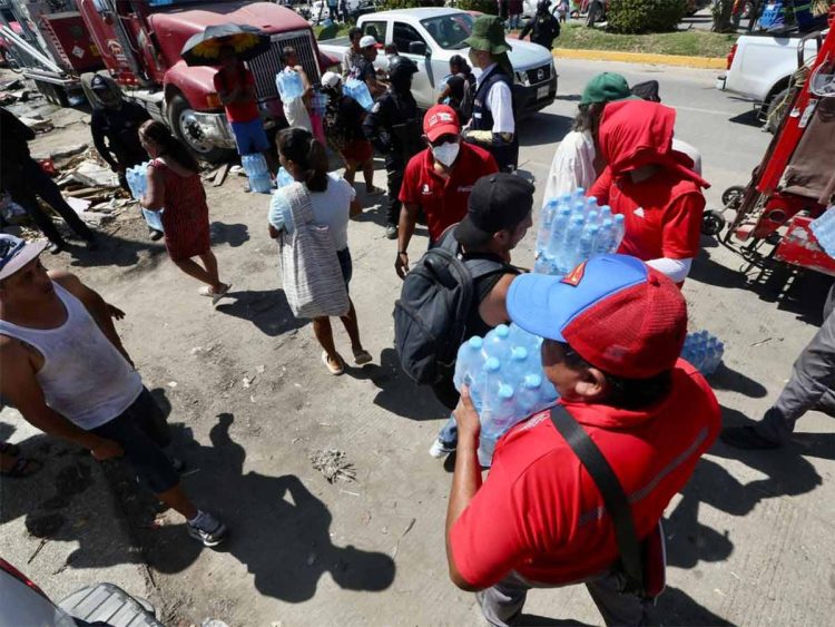 Calculan entregar 3 millones de despensas en Acapulco en los próximos tres meses