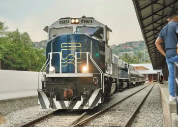 AMLO impulsa el retorno del servicio de trenes de pasajeros en México