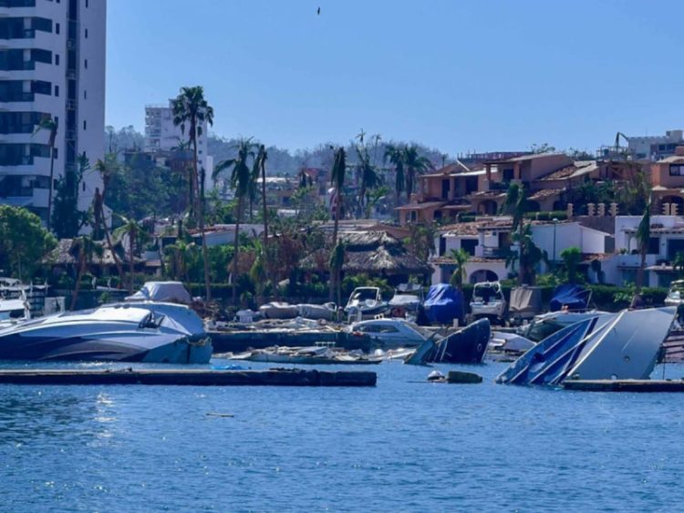 Semar emplea tecnología avanzada para ubicar embarcaciones hundidas en Acapulco