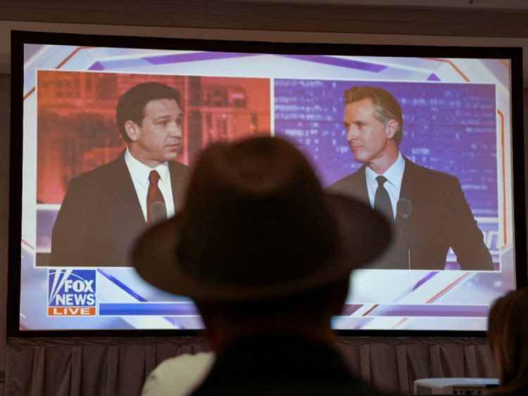 Ron DeSantis y Gavin Newsom chocan en un debate enconado y lleno de insultos