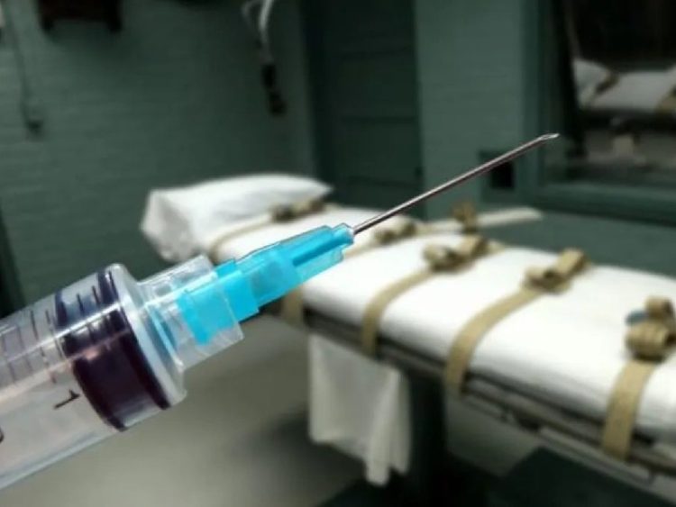 China ejecuta a exprofesor culpable de agresión sexual a ocho niñas