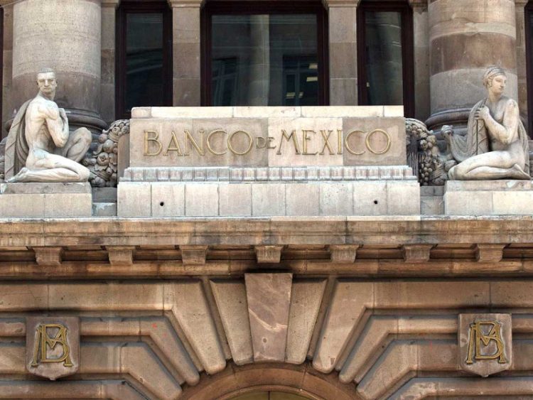 Banxico Mantiene Restricción en Política Monetaria