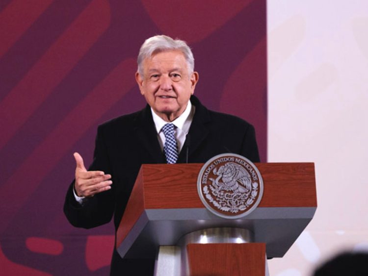 López Obrador acatará sanción del INE por discurso, pero apelará la decisión