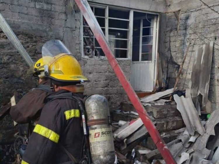 Explosión por pirotecnia en vivienda de Querétaro provoca movilización de emergencia