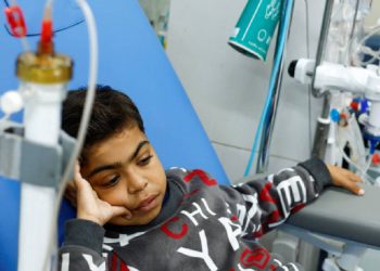 Crisis humanitaria en Gaza: más de 21 mil palestinos muertos y sobrevivientes luchan por agua