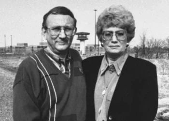 Muere papá de Jeffrey Dahmer, asesino serial de EU, tras alucinar con ver a su hijo; tenía 87 años