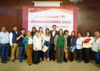 Culminan 300 jóvenes los cursos de habilidades y certificaciones escolares