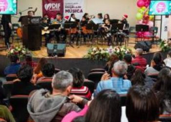 Realiza Escuela de Música del DIF festival navideño de fin de cursos