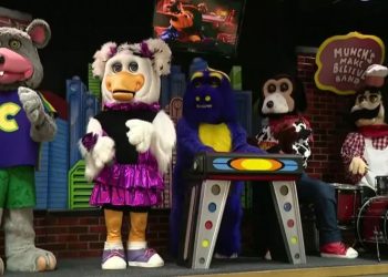 ¿Restaurante real eliminó sus animatrónicos por culpa de Five Nights at Freddy’s?