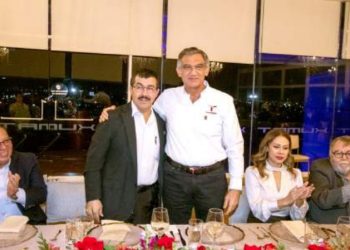 Respalda gobernador proyecto DEL RECTOR DÁMASO ANAYA