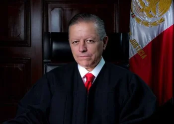 Magistrado propone a la SCJN determinar competencia para juzgar a ministros por faltas electorales