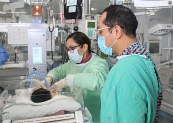 IMSS realiza por primera vez extirpación de tumor embrionario a recién nacida