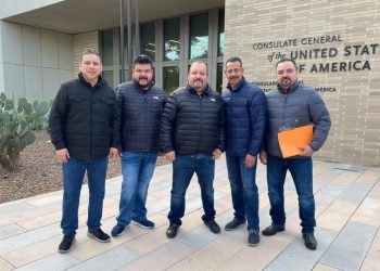 Alborota visita de Grupo Pesado al Consulado