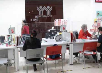 Sugiere Infonavit cambiar deuda de salarios a pesos