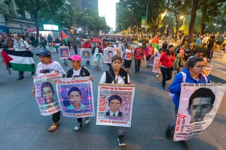 Confirmada prisión preventiva a ocho militares vinculados al caso Ayotzinapa por desaparición de estudiantes