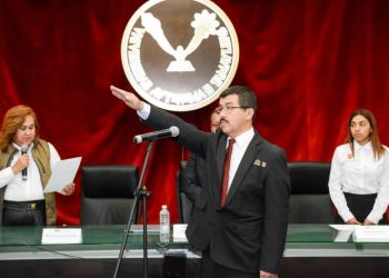 Dámaso Anaya Alvarado asume Rectoría de la UAT