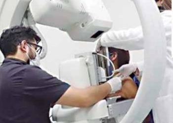 RECONOCEN DEMORA Cáncer mata a 300 personas diarias