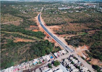 AVANZA CONSTRUCCIÓN DE EJE VIAL Es construido con recursos de Repuve