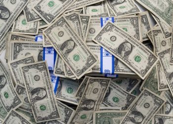 Actualización Financiera: Peso Mexicano Presionado Frente al Dólar en la Apertura de Mercados Americanos