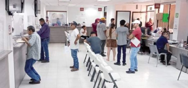 PARA AGILIZAR AFLUENCIA Atiende Oficina Fiscal en horario vespertino