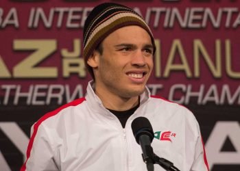 Julio César Chávez Jr. Acusa a su Padre de Intento de Envenenamiento y Abuso