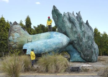 Bukele derriba el Monumento a la Reconciliación, símbolo del fin de la guerra civil en El Salvador