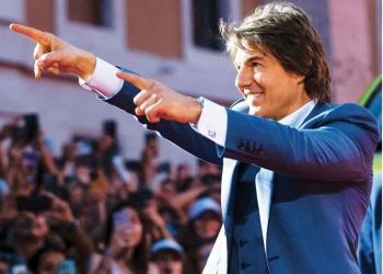 Tom Cruise Firme con Warner Bros Discovery para Desarrollar Películas hasta 2024
