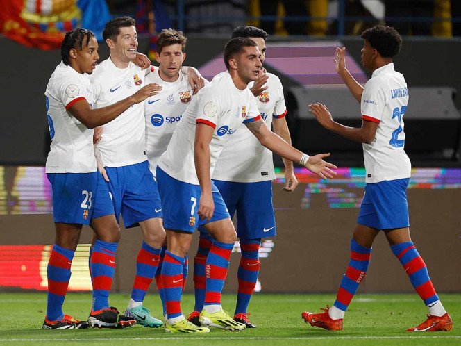 Barcelona supera a Osasuna y habrá Clásico en la final de Supercopa