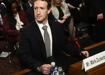 Mark Zuckerberg Pide Perdón a Familias de Víctimas de Abuso Infantil en Audiencia del Senado