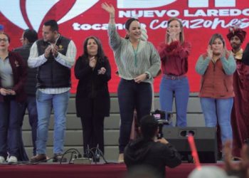 MILES DE FAMILIAS Disfrutan festival del Día de Reyes