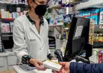 Reportan en farmacias desabasto de antigripales