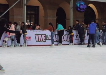 Invitan a último día de pista y resbaladero de hielo
