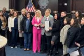 Orientan a crear conciencia sobre el cáncer uterino