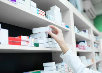 AMLO insta a Gabinete de Salud a resolver desabasto de medicamentos