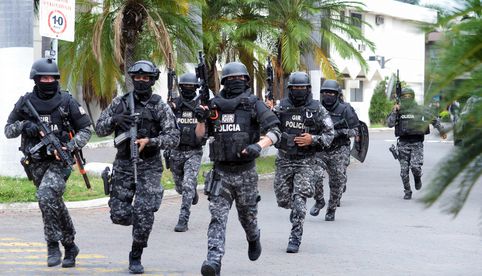 SRE dispone línea de emergencia para mexicanos en Ecuador ante ola de violencia