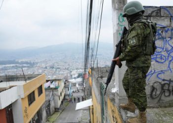 En medio de la violencia, gobierno de Ecuador prolonga la suspensión de apagones hasta el 29 de febrero